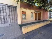 VENDE CASA CON PILETA BARRIO DEAN FUNES