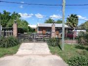 VENDE CASA CON PISCINA Y AMPLIO PARQUE!