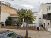 VENDE CASA + DPTO EN BARRIO YAPEYU
