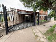 VENDE CASA + DPTO EN CERVECEROS