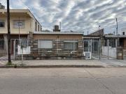 VENDE CASA EN BARRIO DEAN FUNES