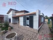 Vende Casa en Neuquen con 3 Departamentos