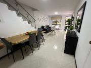 Vende Casa en unidad cerrada en San julian poblado