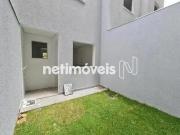 Vende casa geminada 2 quartos no Planalto em Belo Horizonte