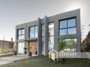 VENDE, CASA, LAS GOLONDRINAS HUDSON al 100