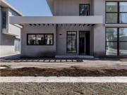 Vende casas en proyecto Toque de Campanas, Santo...