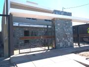 Vende duplex en rodeo del medio