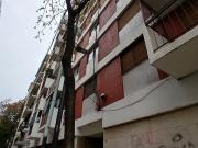 Vende monoambiente piso alto Hosp Italiano Almagro