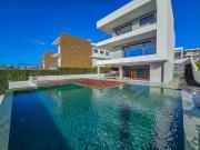 Vende Moradia T4 Ericeira 8 Km, A Casa das Casas