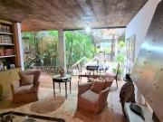 Vende ou aluga casa com piscina no Jardim Guedala