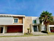 VENDE PALMA SOLA EXCLUSIVA VIVIENDA
