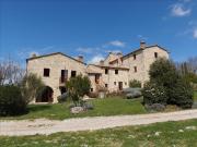 Rustico con giardino a Sarteano