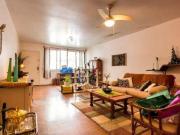 Vende se apartamento com 2 quartos, 85m² e churrasqueira...