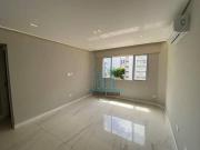 Vende se apartamento reformado, Gonzaga, Santos SP à uma...