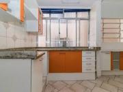 Vende se apartamento semi mobiliado de 2 quartos Menino Deus