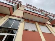 Vende se apartamento T2 com despensa, 2 marquises e...