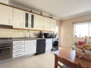 Vende se Apartamento T3 com 2 lugares de estacionamento...