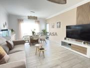 Vende se apartamento T3 semi novo com estacionamento e...