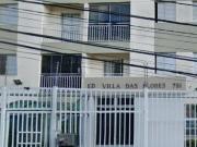 vende se apto. no Campo Limpo 35