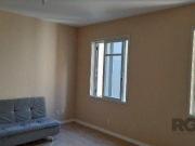 Vende se belo Studio reformado próximo a Santa Casa, sol...