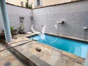 Vende se casa alto padrão com 04 dormitórios sendo 03...