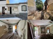 Vende se casa antiga para recuperar, no centro da Aldeia...