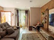 Vende se casa com 3 quartos com 1 suíte no bairro Vila...