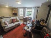 Vende se casa com 4 quartos 1 suíte, 156 m² e 2 vagas...