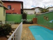 Vende se Casa com Piscina, 5 Quartos, Suíte com Hidro e...