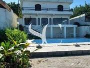 Vende se casa em condomínio próximo a Enseada no Guarujá