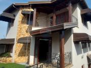 Vende se Casa Sobrado Mobiliada Portão Fechado Parque...