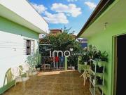 CASA TÉRREA COM QUINTAL PARA VENDA NO PARQUE CENTENÁRIO...