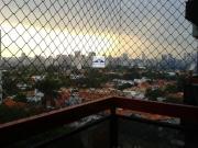 Vende se e Aluga se apartamento de 2 dormitórios na Vila...