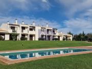 VENDE SE ESPETACULAR T2 NA URBANIZAÇÃO DELGADAS EM ALVOR