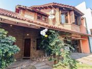 Vende se Linda Casa Bairro Vila Jardim Porto Alegre
