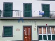 VENDE SE MORADIA NO CENTRO DAS VELAS, ILHA DE SÃO JORGE