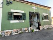 Vende se moradia T2 com potencial único | Granja de...