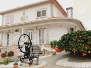 Vende se moradia T5 em Mangualde