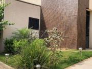 Vende se sobrado com 3 suítes e 4 vagas de garagem, em...