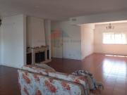 Vende se T3 no Estoril perto das praias e do comboio