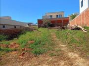 VENDE SE UM LINDO TERRENO NO CONDOMÍNIO ALTO DA BOA...