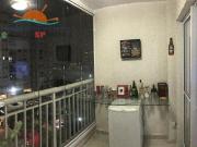 Vende um apartamento