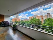 VENDEMOS APARTAMENTO DE ESPACIOS GENEROSOS EN EL POBLADO