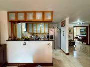 VENDEMOS APARTAMENTO IDEAL PARA REMODELAR EN PATIO BONITO