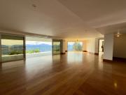 VENDEMOS CASA CON SUPER VISTA EN UNIDAD CERRADA PALMAS