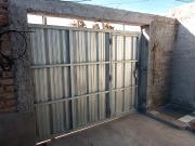 Vendemos casa + depto. Barrio “las bodegas”