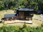 Vendemos hermosa parcela de 5.200m2 con casa de 139 m2....