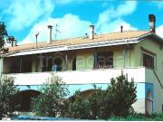 Vendesi appartamento a Cecina