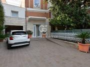 Vendesi appartamento a Lecce via XX Settembre, Leuca