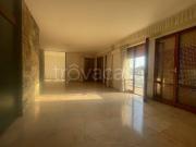 Vendesi appartamento a Modena, Viali